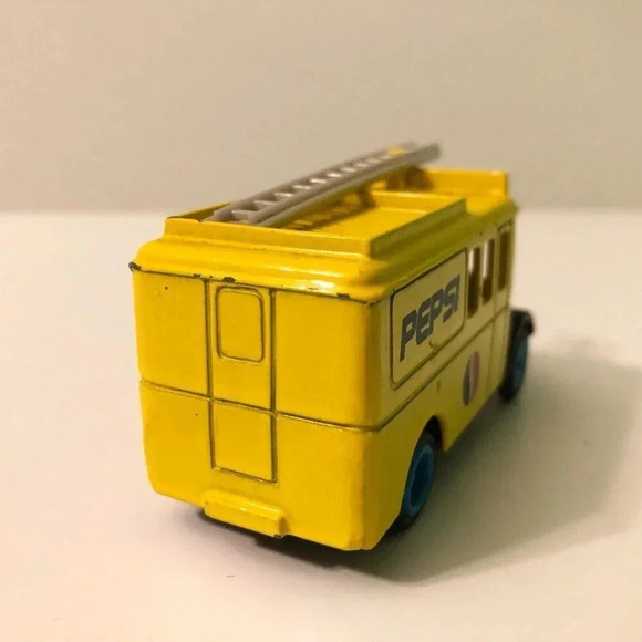 Vintag Pepsi  Cola Delivery Utility Truck With Ladder Car Vehicle - Picture 4 of 10